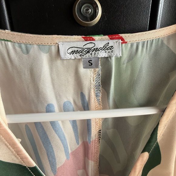 NWOT Natural Print V Neck Mini Dress Size Small - Picture 6 of 14